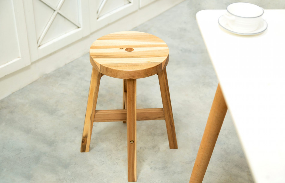 Round Top Acacia Wood Stool Natural Color